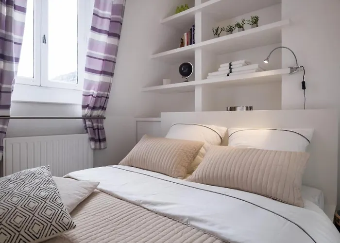 2 Bedroom Apartment In The Heart Of The Old Town