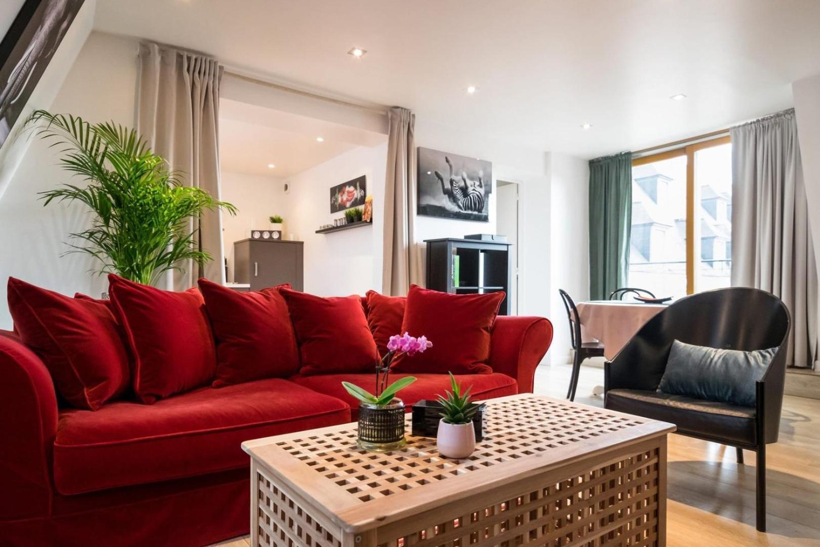 Apartment 2 Bedroom In The Heart Of The Old Town